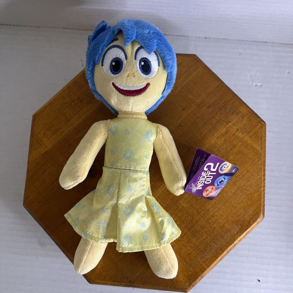 Disney and‎ Pixar Inside Out 2 Plush JOY /Joie/Alegría